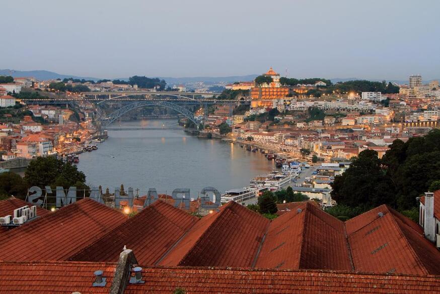 Historical Porto/Gaia Apartment Екстер'єр фото