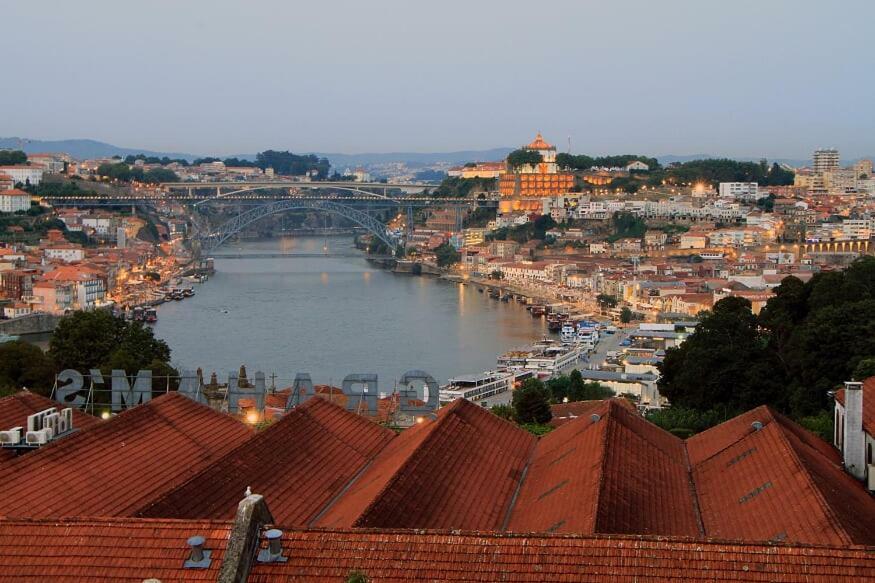 Historical Porto/Gaia Apartment Екстер'єр фото